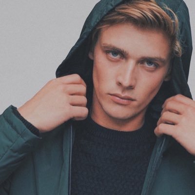✎❛—If you are going to give up something, renounce being weak.❜ Gryffindor. 17.