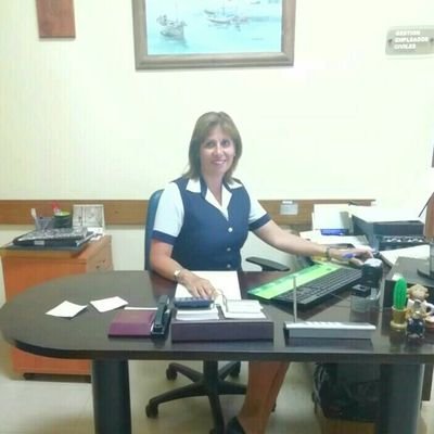 Secretaria, Tauro y Búfalo de Agua en el Horóscopo Chino. Trabajo en Hospital Naval Almirante Nef, Jefa de hogar, Mamá de 2 coloros maravillosos. Soy donante.