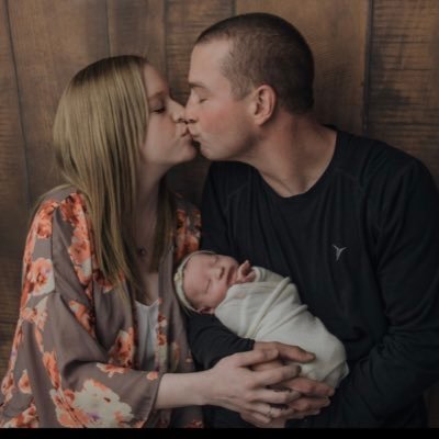 caicFACCEEE's profile picture. 