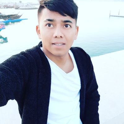 Twiter ma naya xu hajur
follow back garidinu hola....
😍😍😍