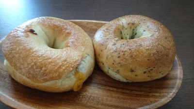 nekobazooka222's profile picture. 大阪出身、埼玉在住。43歳。
夫とふたり暮らしの結婚8年目。
ひげまんじゅう目付き悪い猫さん好き(アミュキャラ)