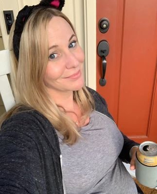I am a sincere, honest, caring, kind, friendlly very easy to get along with. I am, social, romantic, passionate, smart, intelligent, cool headed,adaptive,have a
