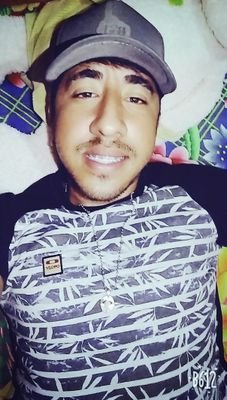 Sou um cara muito simpática, humilde e gosto de pessoas assim também. Apaixonado por futebol! 😍⚽❤️
