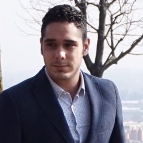 Mi chiamo Stefano Masa e amo dare voce alla Poesia
