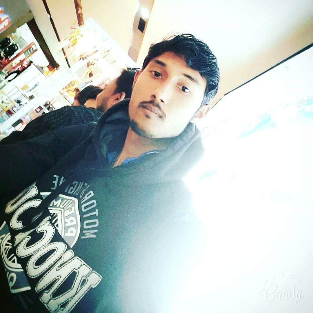 MukeshKrBurnwal's profile picture. 