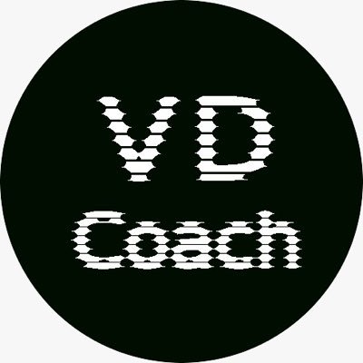 Entrenador nacional de fútbol.Por circuntancias de la vida vivo en Aguilas (Murcia)donde intento ser feliz junto a la gente que me quiere.