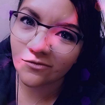 suxyladypink's profile picture. 😁