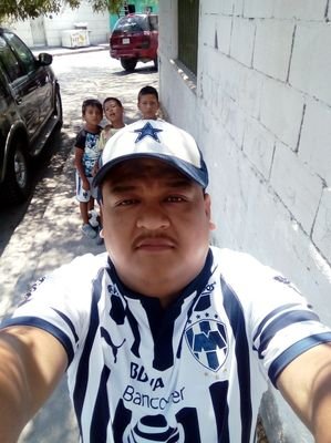 Roberto98980004's profile picture. 