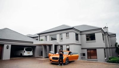 I'm running my project helping Grade 12's to apply for Varsity an to apply for @mynsfas too. #TakeMeToSchoolAsiVaye🚶💼
for free -Be The Change You Want To see