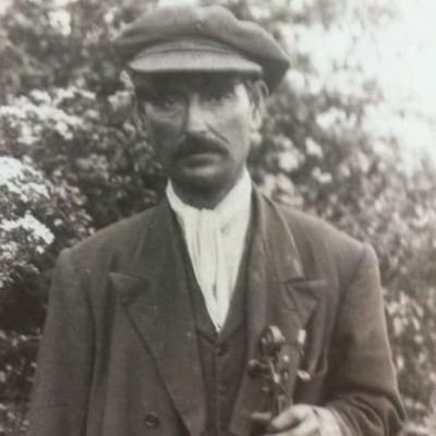 gypsytom's profile picture. gipsy guru and philosopher proud member of the under class /free thinker /question everything/
a voice of one crying out in the wilderness