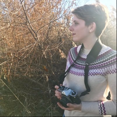 SarahSp77106086's profile picture. I will be tweeting art product reviews frequently! If there’s any art supply you would like me to try out and review let me know in the dm! 🥰🎨