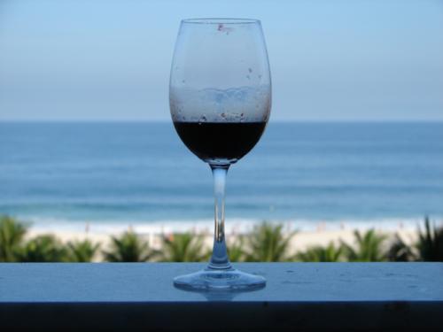 Periodista. Reflexivo, sanguíneo bien dispuesto al intercambio de ideas y opiniones. De buen beber y buen comer. No me pierdo nada. @Forbes contributor Salud🍷!