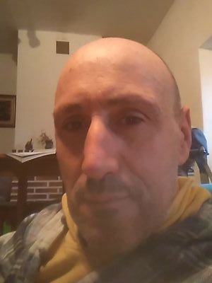 Emilen37251090's profile picture. Hijo de inmigrantes burgaleses al País Vasco. Seme baten aita eta emakume baten senarra. Irakaslea. Zapalketak eten eta bukatu nahi duen ororen aliatu zintzoa.