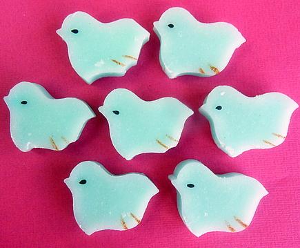 ankororinn's profile picture. 高 由貴子：つぶやきがヘタ。書籍「東京 いとしの和菓子」,weblog「近所の和菓子屋さんの豆大福、パン屋さんのあんぱん」「アロハな…https://t.co/C4c90dcEuD iPhoneアプリ「和菓子wagasi」,講座「和菓子を楽しむ」「東京のお菓子を歩く」etc