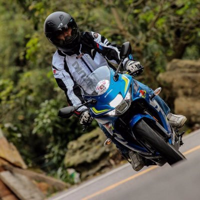 louis3476198's profile picture. GSX-R150愛好者。無聊上山拍追焦。攝影愛好者
