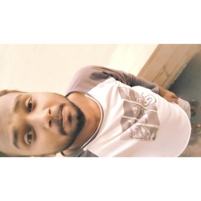 Vaibhavtwts007's profile picture. # talk about us !
