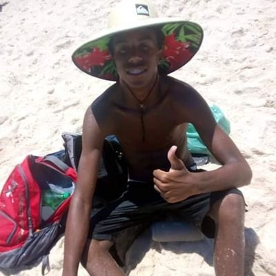 RdJr_17's profile picture. Rd Jr💞🥋 , tt novo peedi o outro , segue ae vou seguir de volta msm ritmo , 🥋💞 17 anos , futuro , Militar , MT Fé em Deus , @Flamengo, , @barcelona, Família