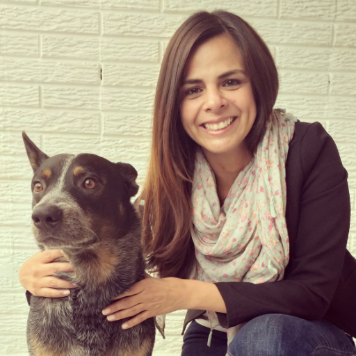 LaluzElectrica's profile picture. Diseñadora Gráfica, Siempre con ganas de mandar todo al carajo, pero Amo el caos de mi profesión.