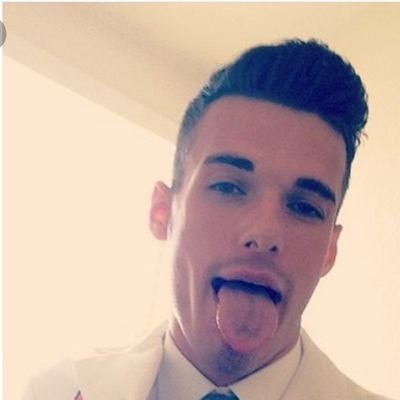 RussFerguson8's profile picture. fze-18
miz-22 
old Twitter got hacked