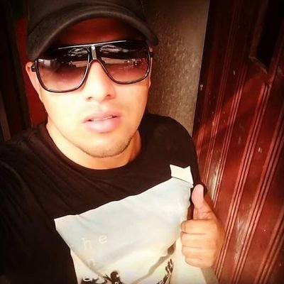 NstorArstizabal's profile picture. #DIOS al mando de todo !! Sigueme y te sigo :)