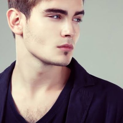 EQRgDs7by7VDdlw's profile picture. ニキビで悩む男子！肌綺麗になってモテモテになろう！！ニキビを最速で撃退する方法教えます！どうして最速なのか…それは24時間肌のことを考えるから1秒も無駄にしないんです！！！