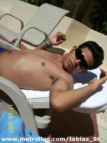 tablass's profile picture. simplemente tablas.....