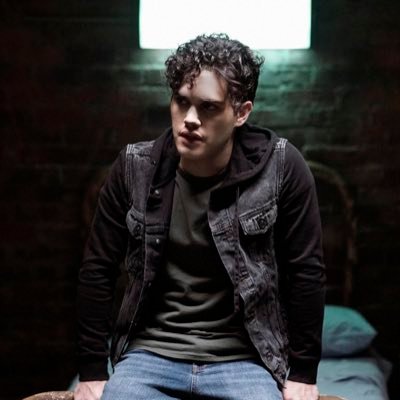 “It’s like it’s not even me” Younger Brother. Werewolf. Unpredictable. Criminal. Dangerous. Anger issues. Trust issues. Loyal. Flirty. (Fake) #SpiderJug #HPRP