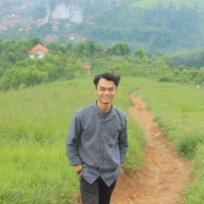 tanziazuri's profile picture. 