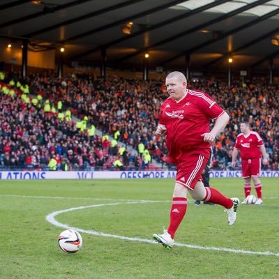 4theharv's profile picture. Finally bowing to peer pressure & joining the world of Twitter! Born & bred Aberdeen loon...and BTW any opinions expressed on here are all mine!