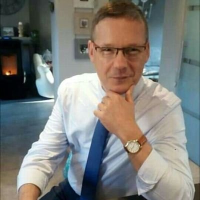 EricDebsl71's profile picture. Fan de natation. Tennis.Classic21. Georges Lang RTL 🎸