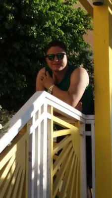 MahmoudWhite1's profile picture. 