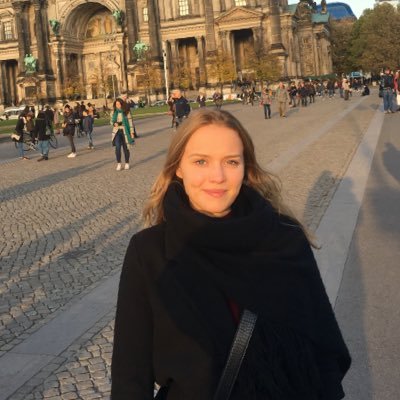 eloiselrr's profile picture. This is not real life