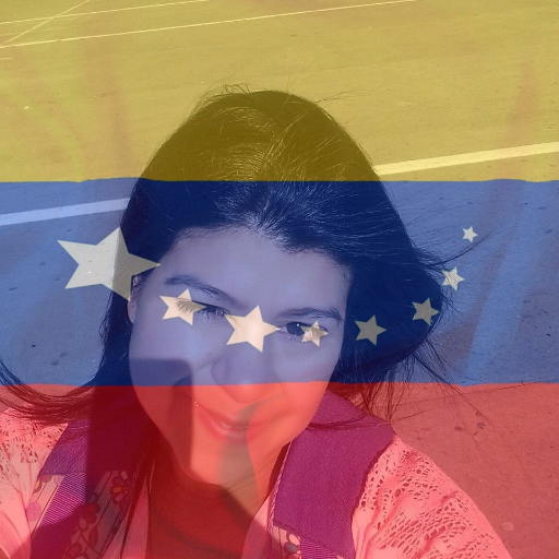 Administradora. Mamá de Sofia. No sabia todo lo que podía hacer hasta que salí de mi país. Amo la democracia. Amo la Libertad. Quiero Venezuela Prospera y Feliz