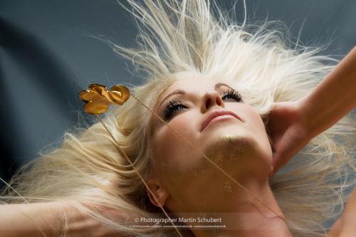 FunBling888's profile picture. Explore the lighter, brighter,  sparkly side of life