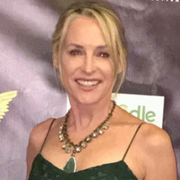 Amanda Wyss(@_AmandaWyss) 's Twitter Profile Photo