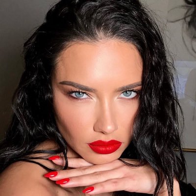 Twitter source of Adriana Lima. I met her in Cannes. She follows me on instagram and i have two dedication videos from her♥