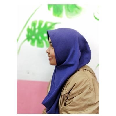NovillaAyu's profile picture. Seni adalah 
Titik