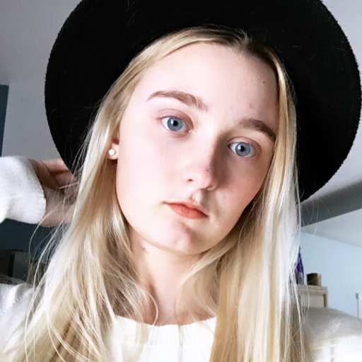 Future #WomanInScience 🔬🦠 #WomenSupportingWomen always 🌌 At least I’m not an average white male who owns land and thinks women owe him literally anything 🙄