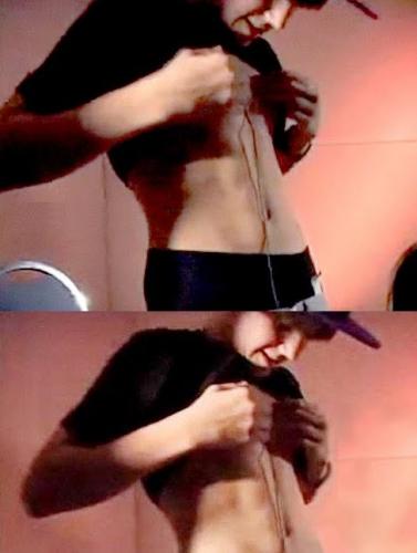 ... and say, maybe it's you that makes me whole and makes me want to live ♫