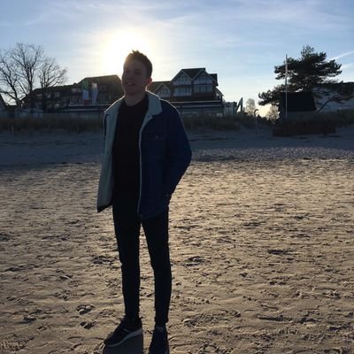 25 yo ||
