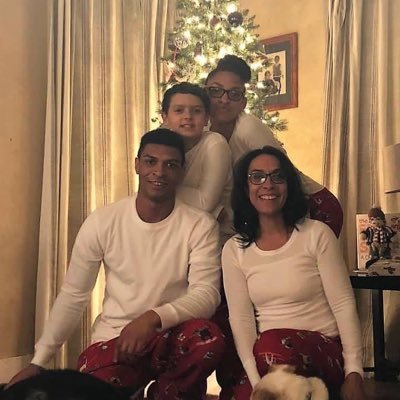 Michell71583790's profile picture. 