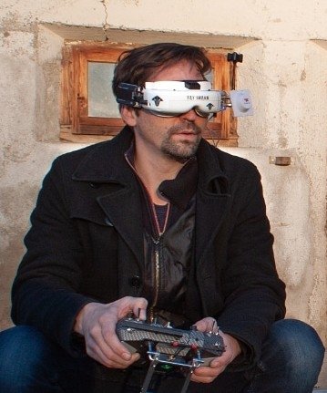 Passionated developer, reader. Former ASP .NET MVP. Developer of FPV Spots. Freestyle Drone Pilot.