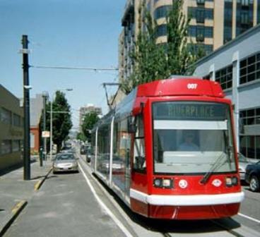 modern streetcar for Grand Rapids? uh...yes, please!