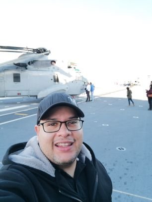 Antonio90001700's profile picture. Mira a otro lado