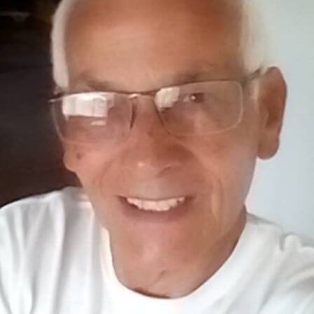 Venezolano, Aragueño, de la ciudad Jardin, MARACAY. Soy COMPOSITOR de: Baladas,Salsa, Rock Latino,Boleros,Country Music.