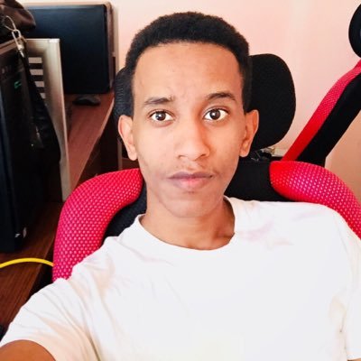zechy42's profile picture. Full Stack Developer at @turingcom