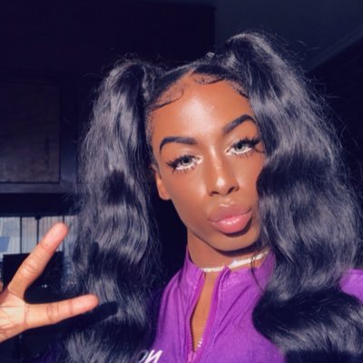 Susie_chann's profile picture. -This is my playhouse and your just living in it💒💅🏽