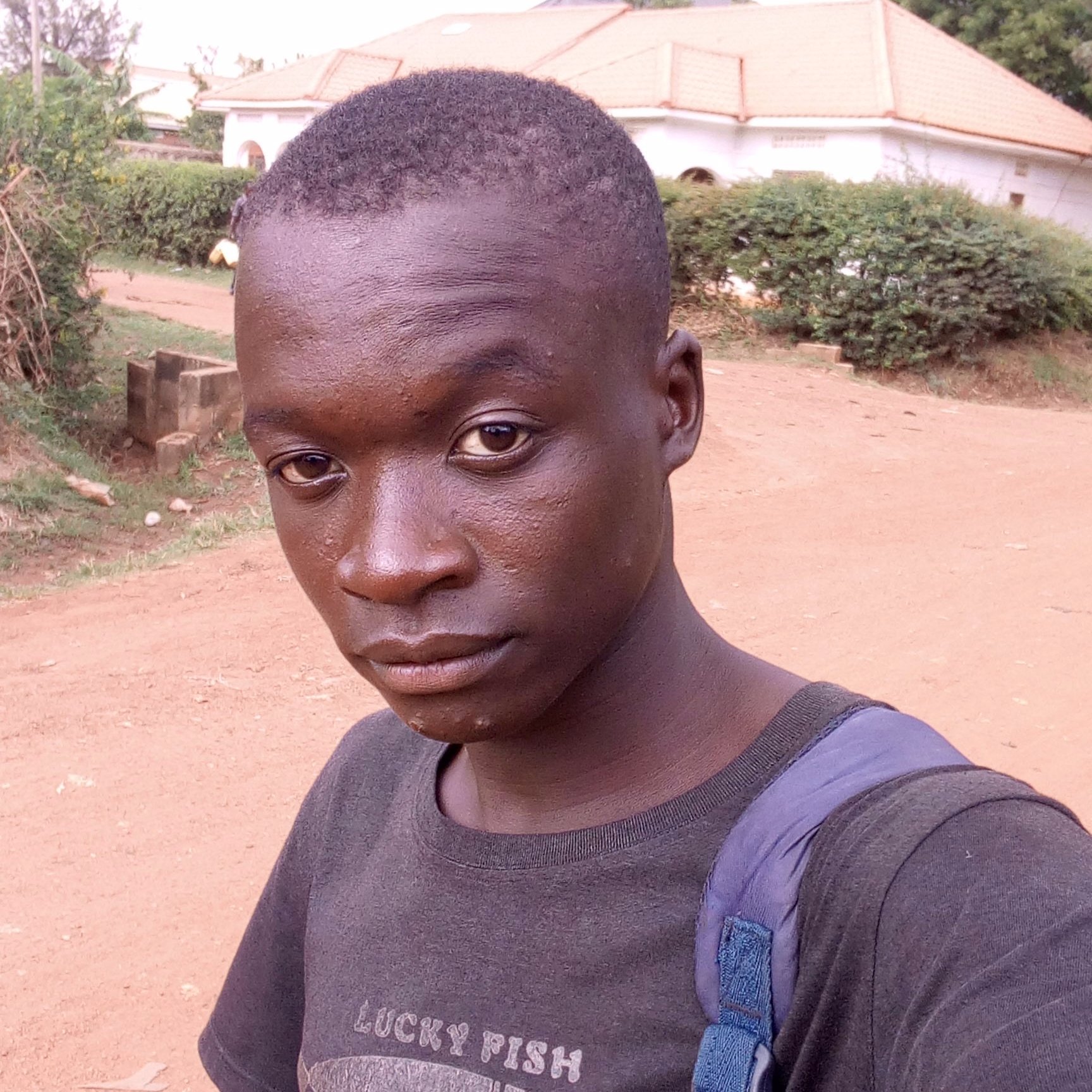 TwahakumapesaK1's profile picture. Get all social media  am from Butambala am unemployed man