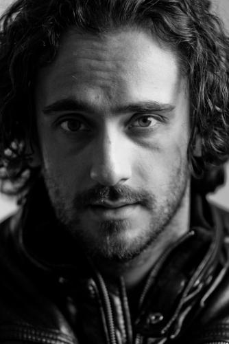 lucasaccoia's profile picture. Attore cantante Regista
presidente Nerosesamo produzione