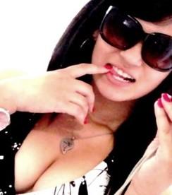 Eu te sigo e você me segue se quiser :) '' A vida é feita de momentos e tudo passa ! ''